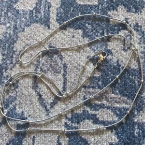 Silver tone necklace